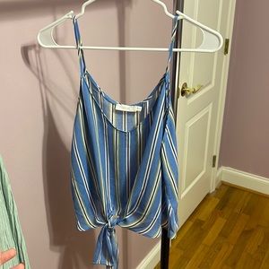 Cropped tank. Medium